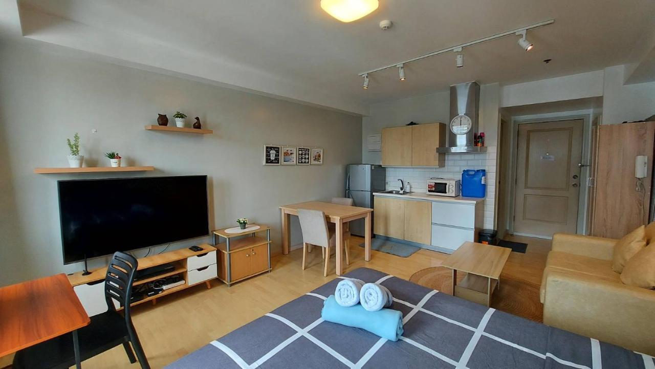 N Place At Soho Central Manille Extérieur photo